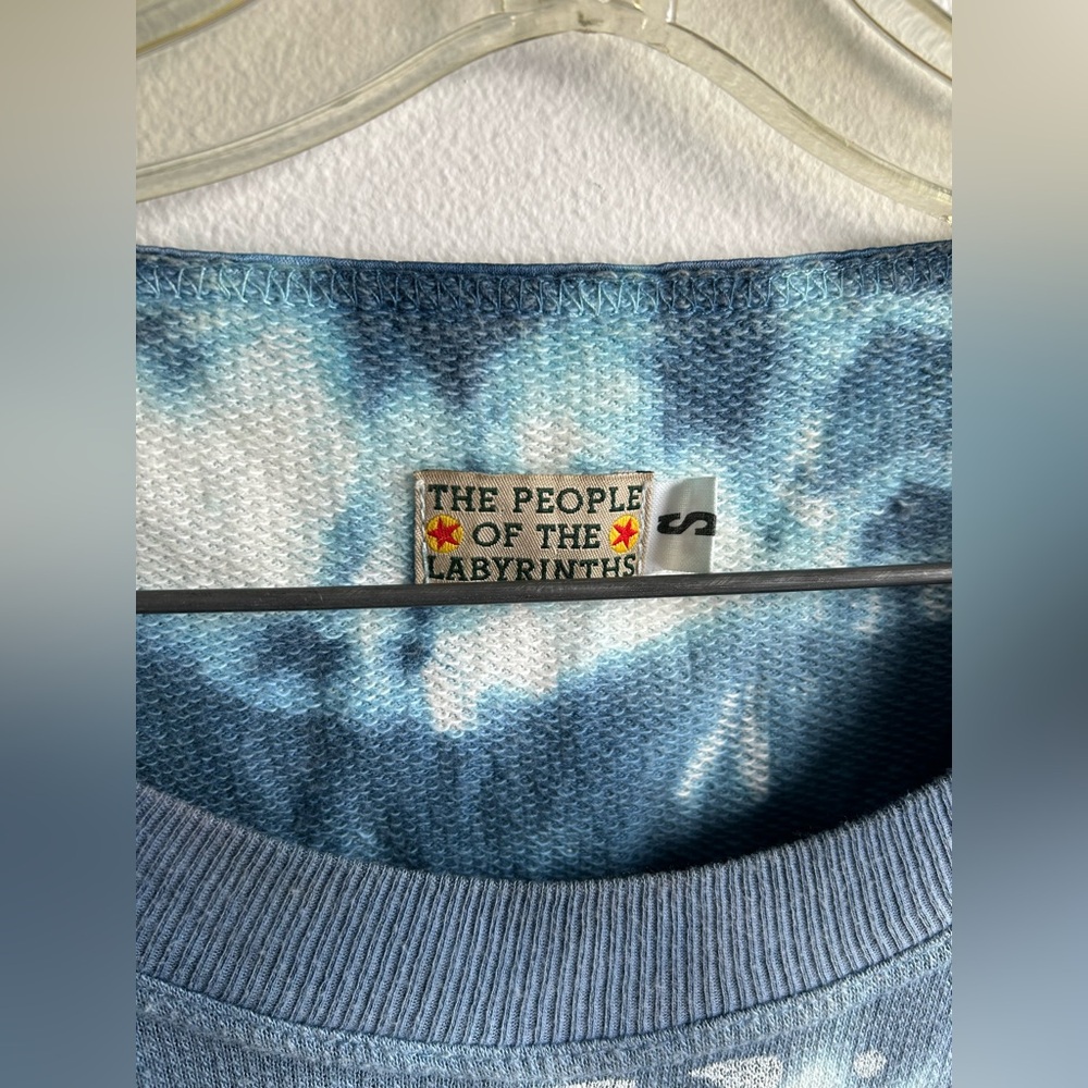 The People of The Labyrinths long sleeve tie-dye top. Oversized small. - Picture 3 of 4